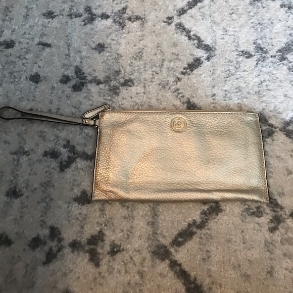 Gold Michael Kors Wristlet - Picture 1 of 2